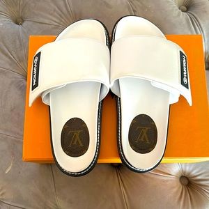 Louis Vuitton sunset flat comfort mule